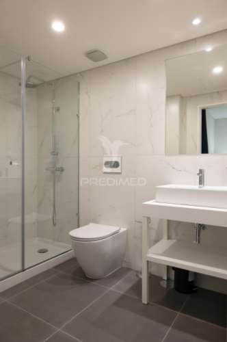 Apartamento t1+1 novo - junto à batalha - porto