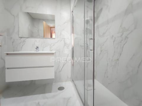 Apartamento t1 com terraço