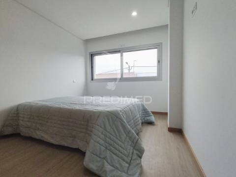 Apartamento t1 com terraço