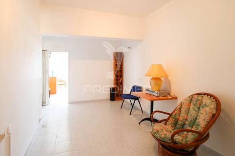 Apartamento mais comércio à venda no chelote, faro