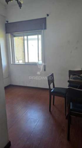 Apartamento t2 – junto à escola solano de abreu, abrantes