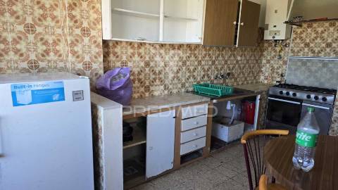 Apartamento t2 – junto à escola solano de abreu, abrantes