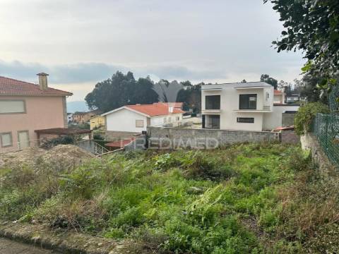 Lote de terreno para construção