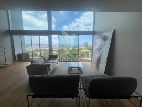 Apartamento t0 com vistas fantásticas