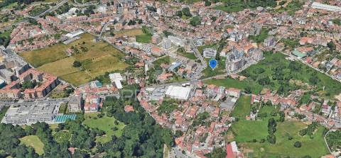 Terreno para construção em altura em oliveira do douro