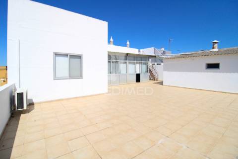Apartamento t3+1  no chelote, faro