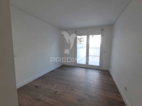 Apartamento t3 + apartamento t2 implex nas varandas do desembargador.