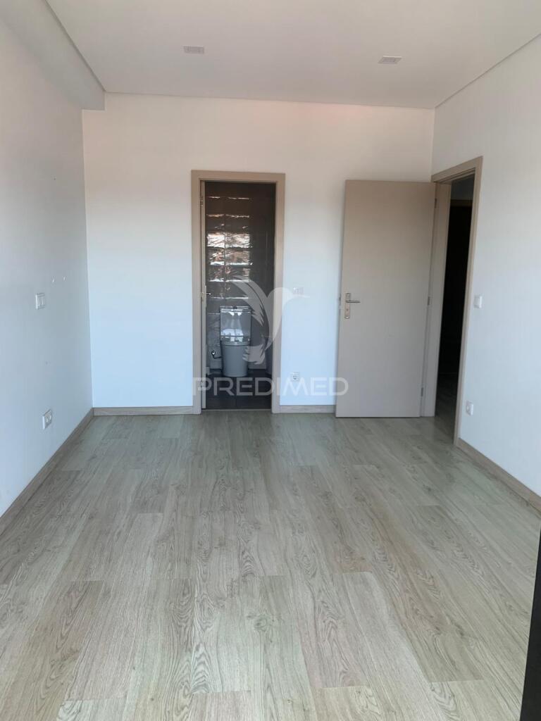 Arrenda-se t2 em vila nova de gaia