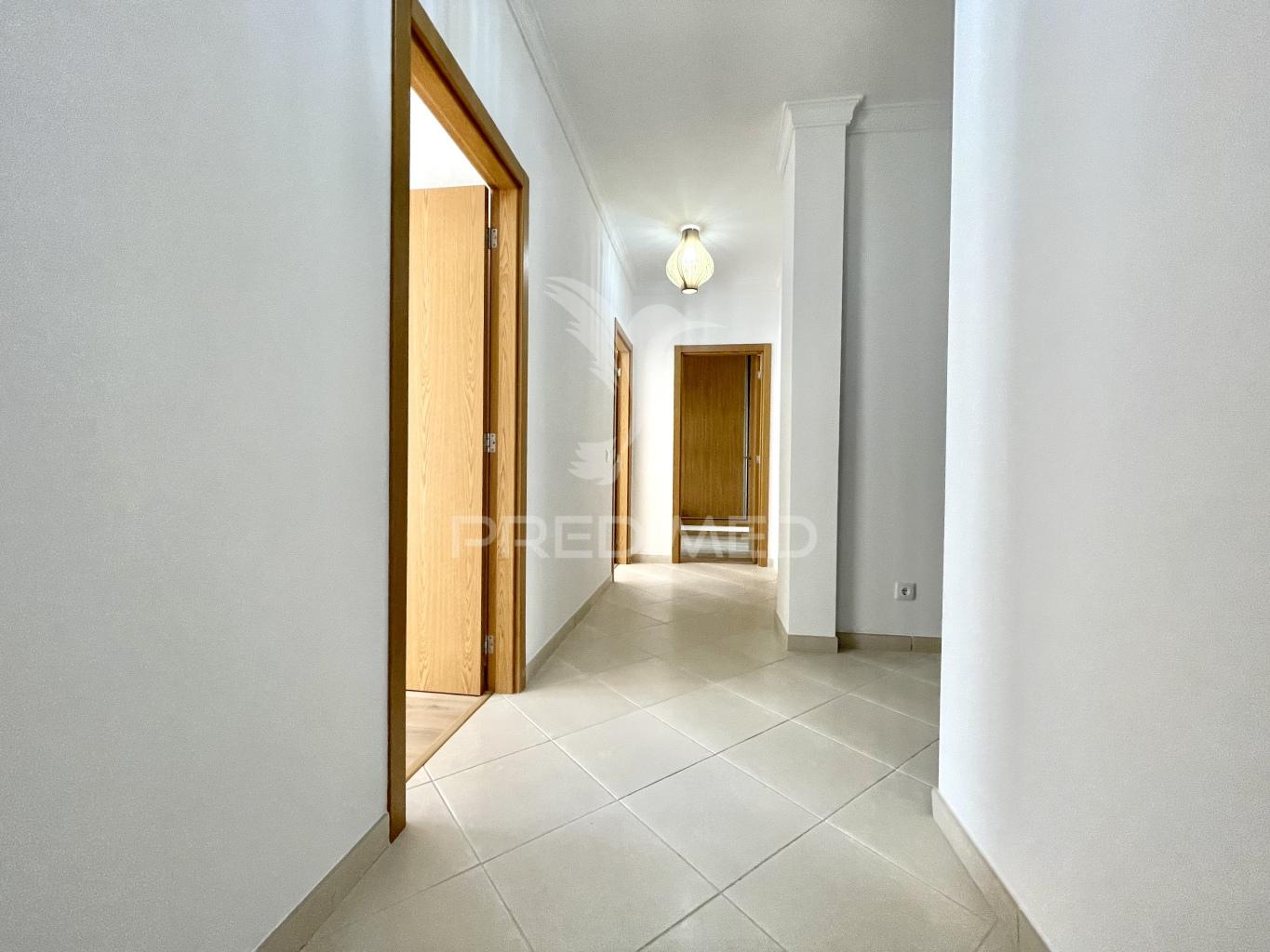 Apartamento t3 em vila real de santo antónio