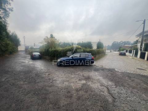 Terreno urbano - construção de moradia - moradia