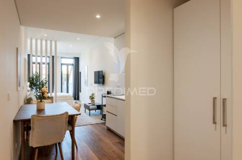 Apartamento t2 novo - junto à batalha - porto