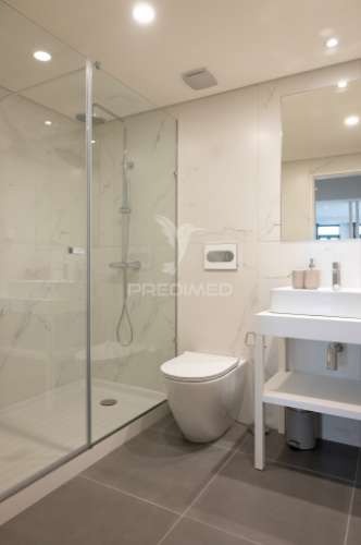 Apartamento t2 novo - junto à batalha - porto