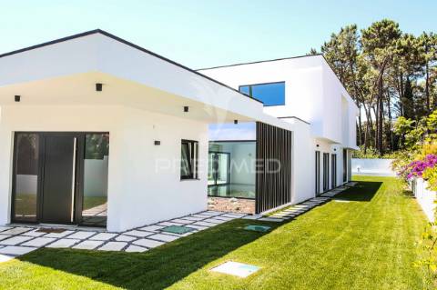 Moradia nova - urbanização verdizela