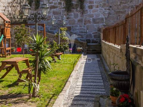 Prédio al com 11 suites em funcionamento