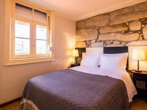 Prédio al com 11 suites em funcionamento