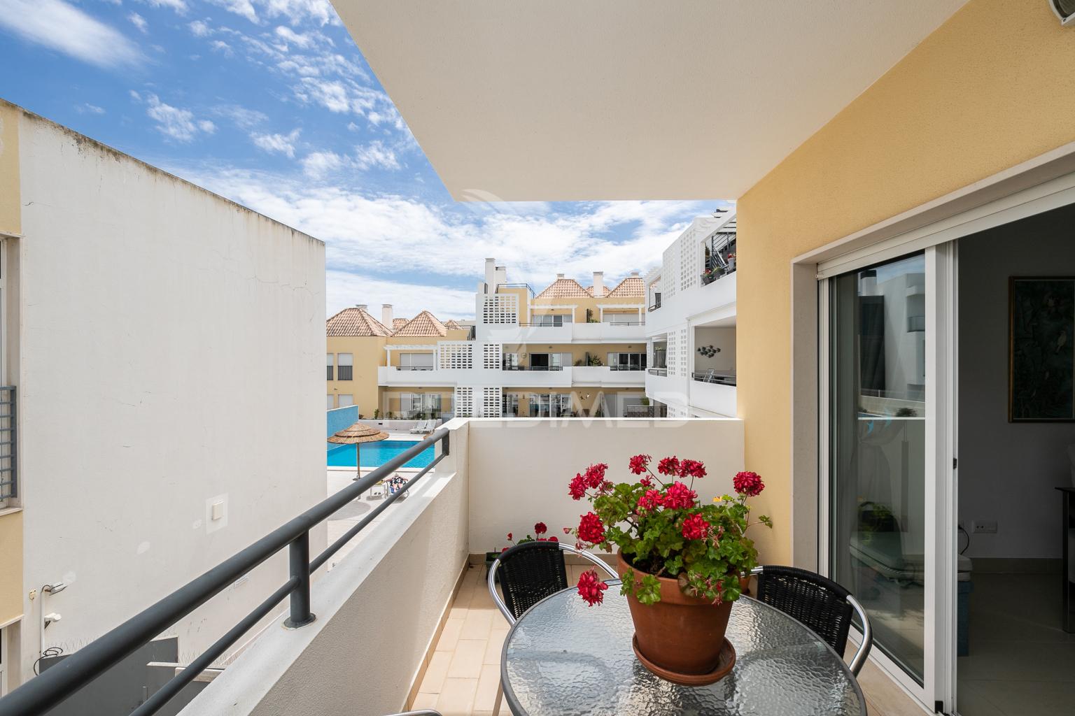 Apartamento t2 em condomínio c/ piscina em cabanas de tavira