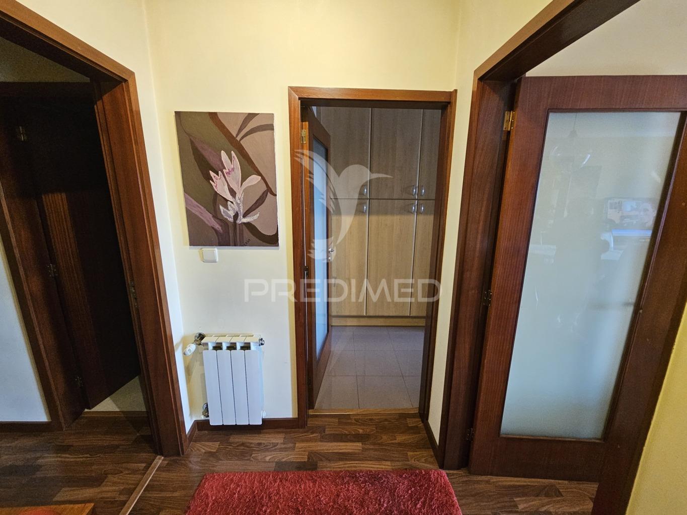 Apartamento t2 ao metro de santo ovídeo