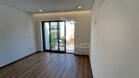 Moradia t3 nova `venda em ermesinde