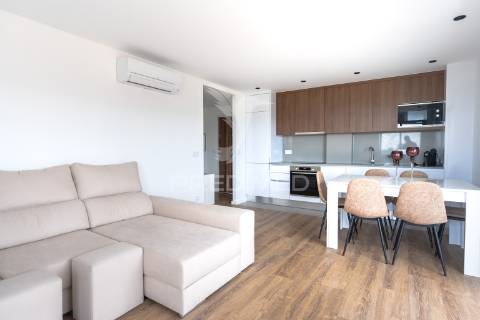 Apartamento t2, seminovo - ferreiros, amares