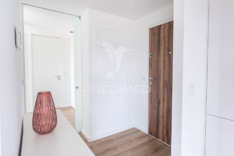 Apartamento t2, seminovo - ferreiros, amares