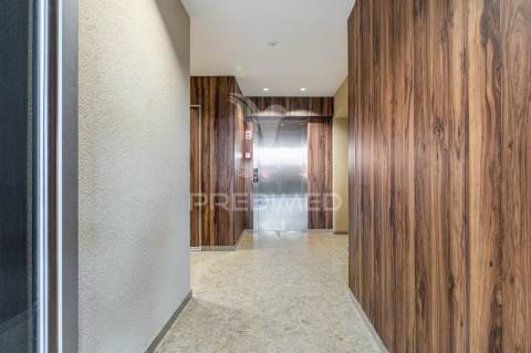 Apartamento t2, seminovo - ferreiros, amares