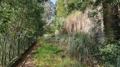 ? terreno para o seu novo lar, junto ao douro! ?