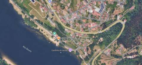 ? terreno para o seu novo lar, junto ao douro! ?