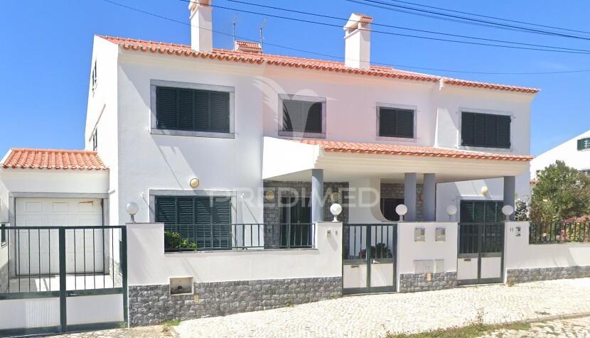 Moradia t5 ribamar