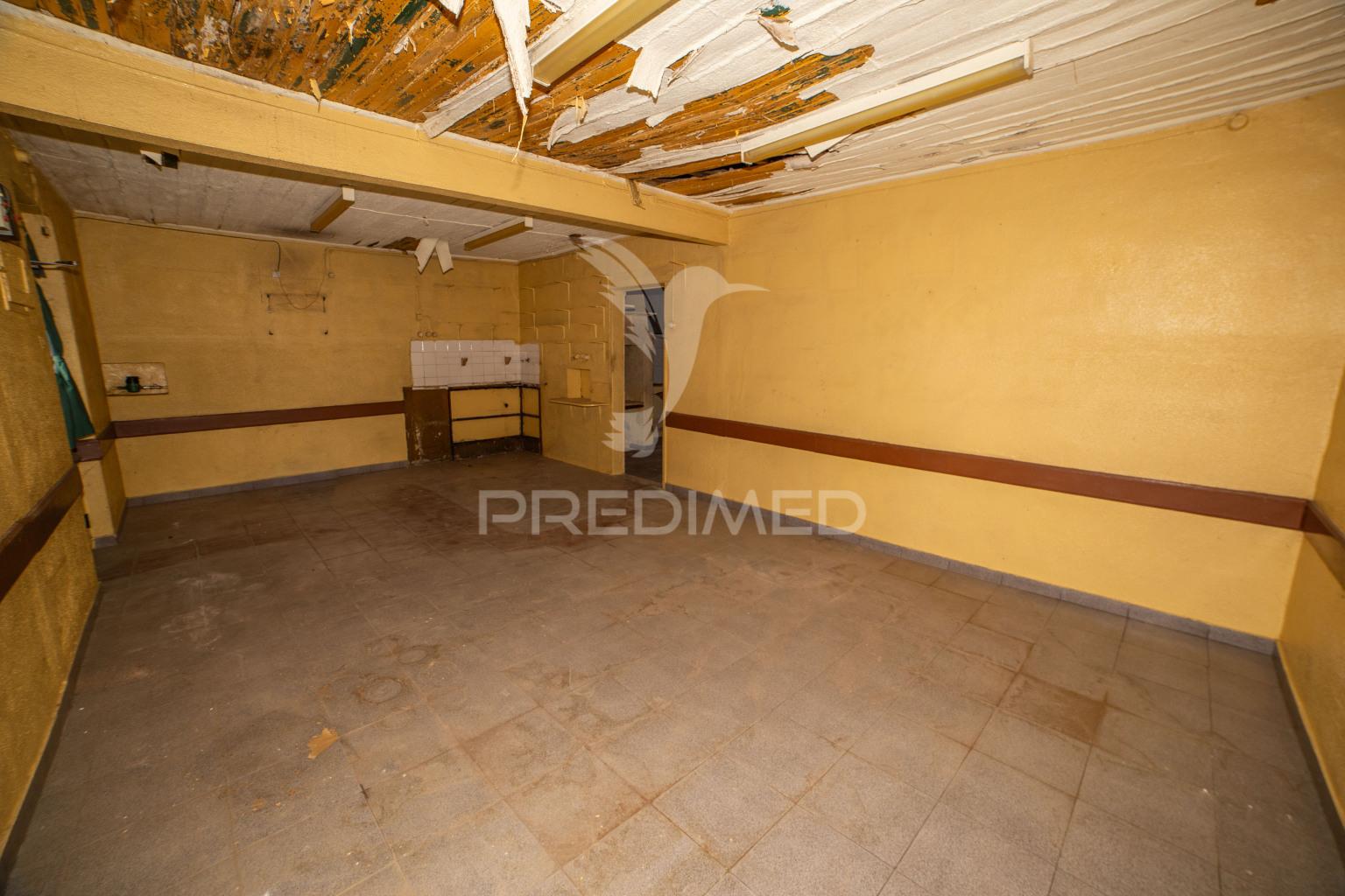 Moradia t2 com potencial de expansão – bairro senhora da saúde, évora