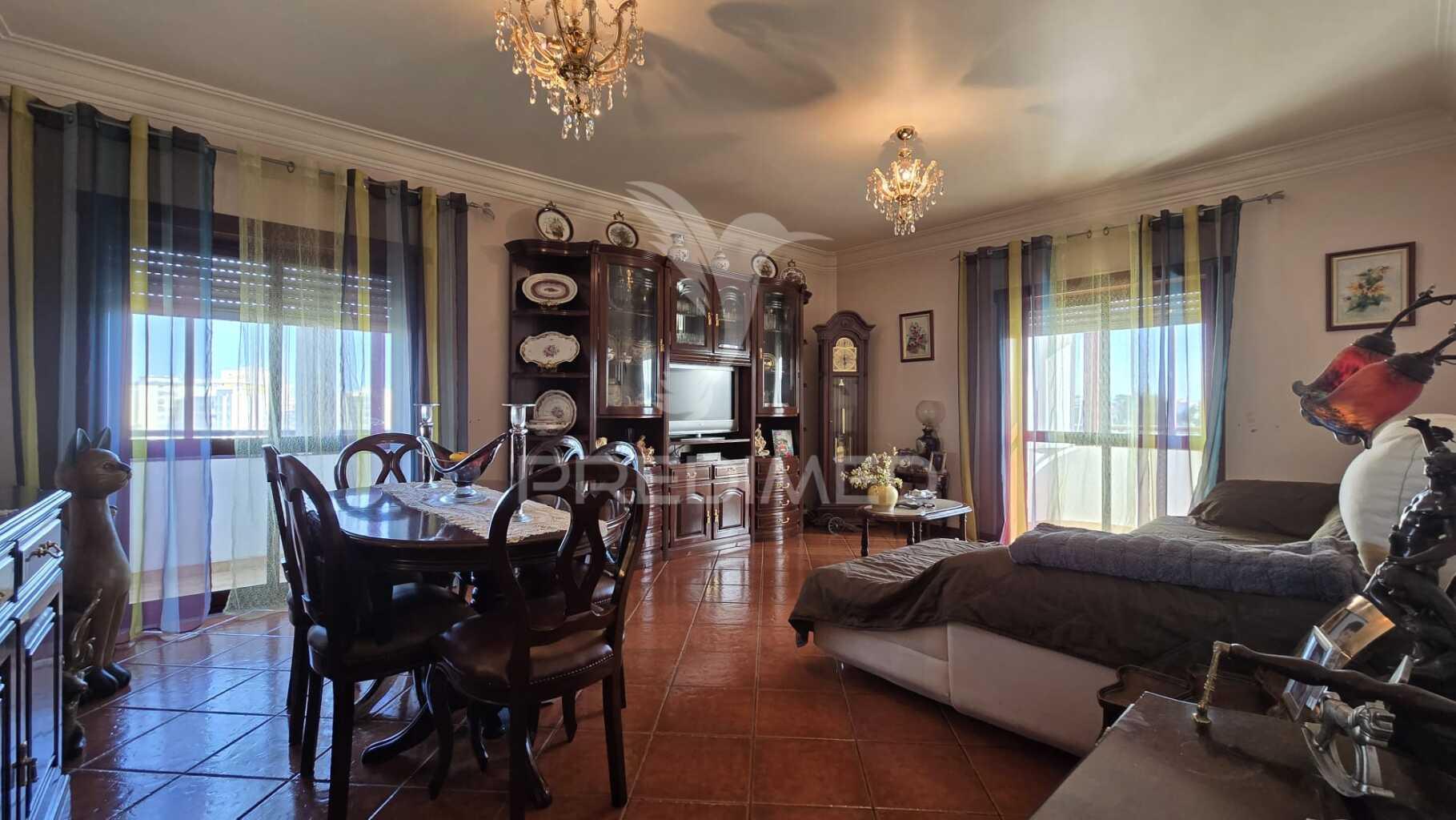 Excelente apartamento t3 com varandas