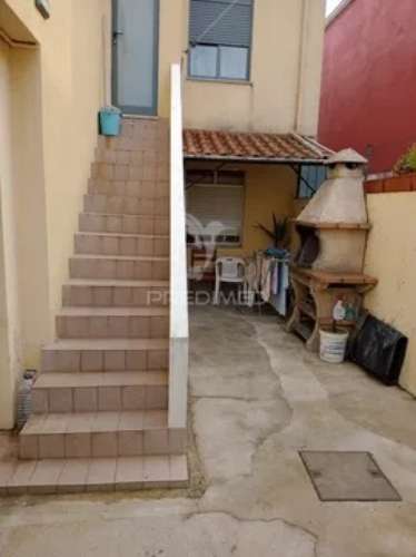 Moradia t2 com dois pisos em ermesinde