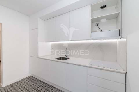 Seixal fantástica moradia t 3 zona residencial com acabamentos modernos