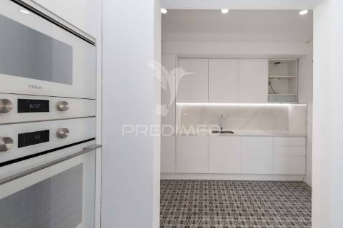 Seixal fantástica moradia t 3 zona residencial com acabamentos modernos