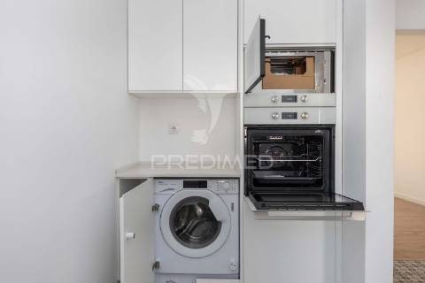 Seixal fantástica moradia t 3 zona residencial com acabamentos modernos