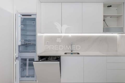 Seixal fantástica moradia t 3 zona residencial com acabamentos modernos