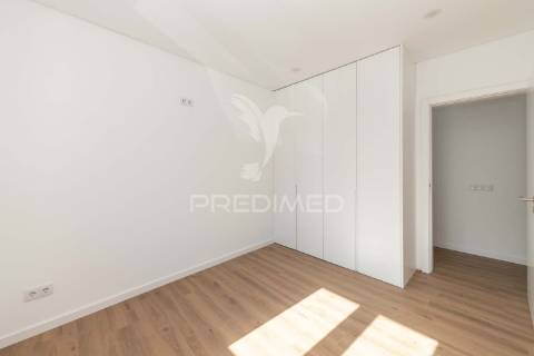 Seixal fantástica moradia t 3 zona residencial com acabamentos modernos