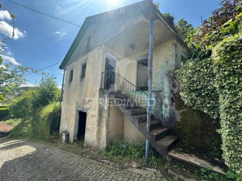 Moradia para restauro