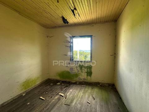 Moradia para restauro