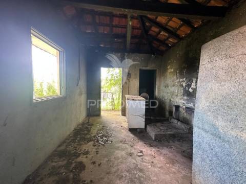 Moradia para restauro