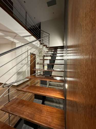 Moradia t4 com piscina em zona premium