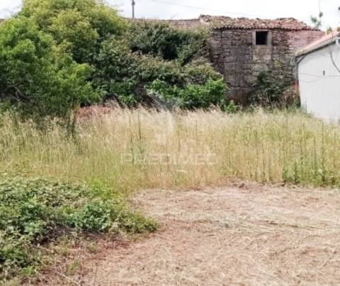 Casa em pedra para reconstrução em murça / vila real