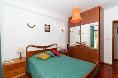 Apartamento t3 na rua antónio nobre -  cacilhas -  almada - 325.000 €