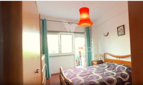 Apartamento t3 na rua antónio nobre -  cacilhas -  almada - 325.000 €