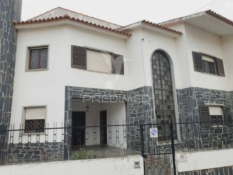 Moradia t5 torres vedras centro