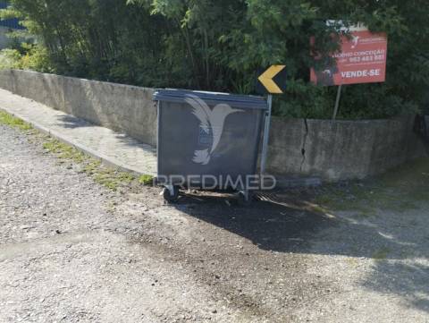 Terreno urbano em azurva