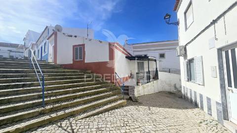 Moradia tradicional t2 no coração de ferragudo