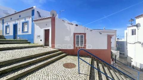 Moradia tradicional t2 no coração de ferragudo