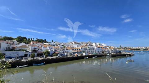 Moradia tradicional t2 no coração de ferragudo