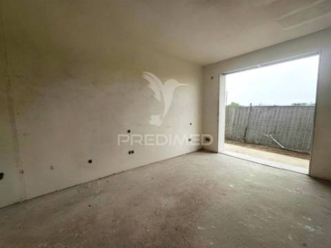 Moradia isolada t3 c/pérgula e 2 suites - pinhal do general