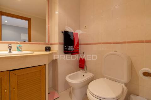 Apartamento t2  com suíte - santa marta do  pinhal - corroios - 289.900 €